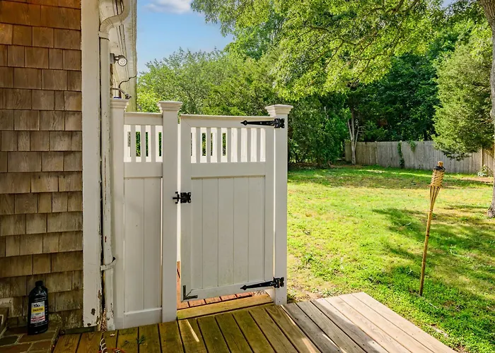 Family Pet-Friendly Cape Escape Near Beach